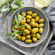 Scratched Green Olives Manisa: 700 gr